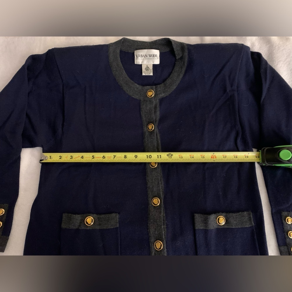 Urban Wool Vtg Navy Cardigan with Gray Trim and Gold Buttons 100% Merino Wool M - Picture 10 of 14